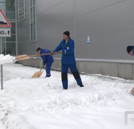Фото №0 Работники на уборку снега