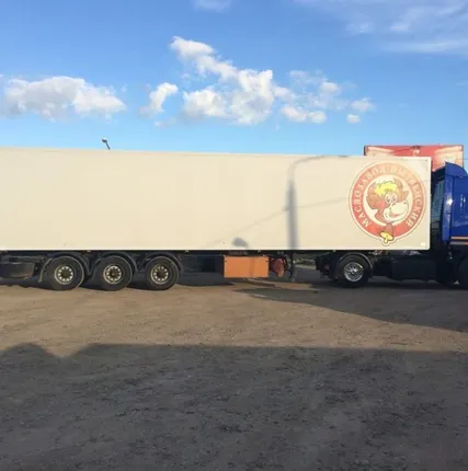 Фото №0 Реклама на грузовом транспорте