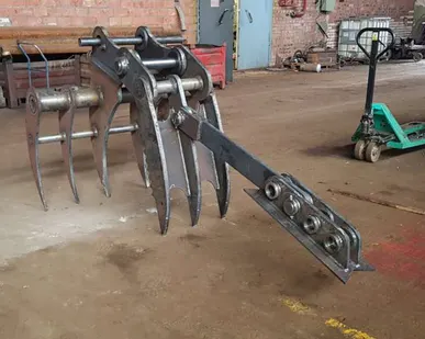 фото Механические корчеватели на спецтехнику