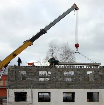 Фото №0 Установка плит перекрытия