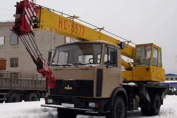 фото Автокран Грузоподъемность: 14 т Вылет стрелы: 14 м Тип проходимости: дорожный, по твердому грунту