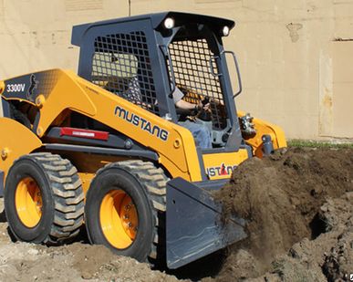 фото Аренда и услуги мини-погрузчика DOOSAN 440