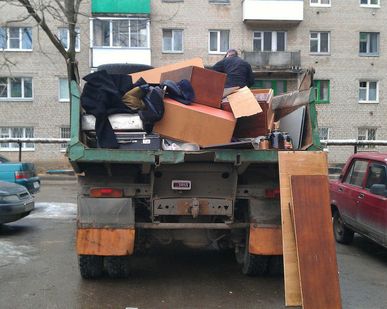 фото Вывоз мусора из квартиры