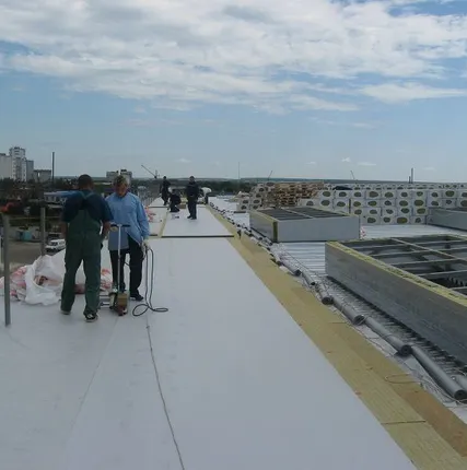 Фото №0 Монтаж ПВХ-мембраны