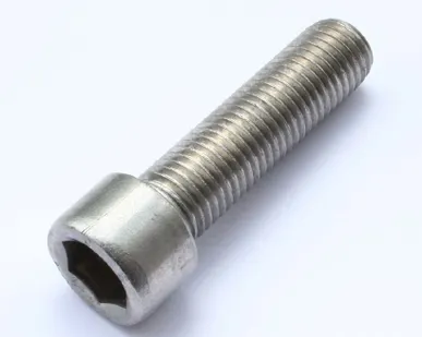 фото Винт под внутренний шестигранник DIN 912 кл. п. 12,9 М 20х70