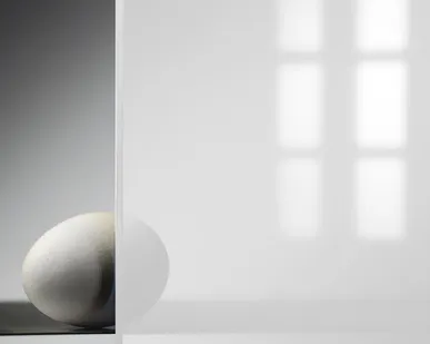 фото Монолитный поликарбонат, белый, 4 мм