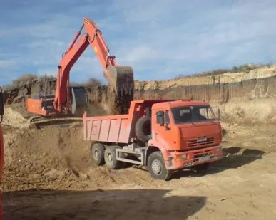 фото Погрузка и вывоз грунта
