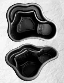 фото Декоративный садовый пруд 150 черный