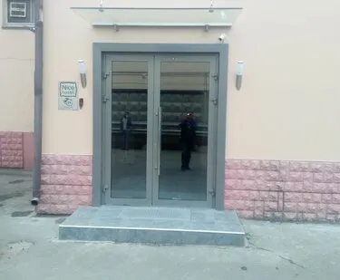 фото Входные алюминиевые двери