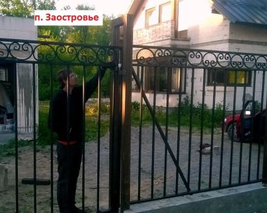 фото Ворота металлические секционные