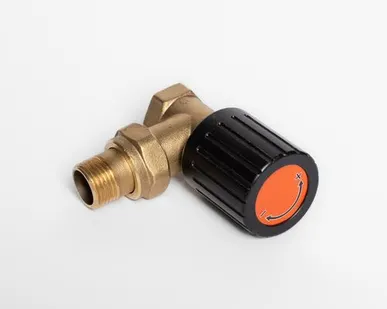 фото Кран настройки подачи воды черный круглый