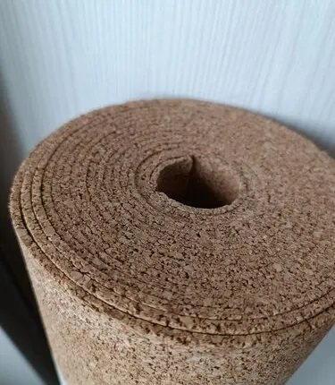 Фото №0 Пробковая подложка 1,5 мм для кварцвинила