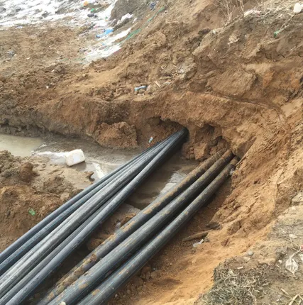 Фото №0 Бестраншейная прокладка кабеля. Горизонтальное бурение ГНБ Футляр диаметр до 500мм, 630мм,710мм,800мм,900мм,1000мм,1200мм,1400мм Прокол грунта под рекой.