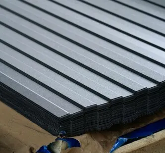 фото Профлист С-8 / черный, матовый / 0.4 мм - С-8 - Розница - Глянцевая - с ЛКП - Стандартные - RAL 9005 / Глубокий черный - Первый