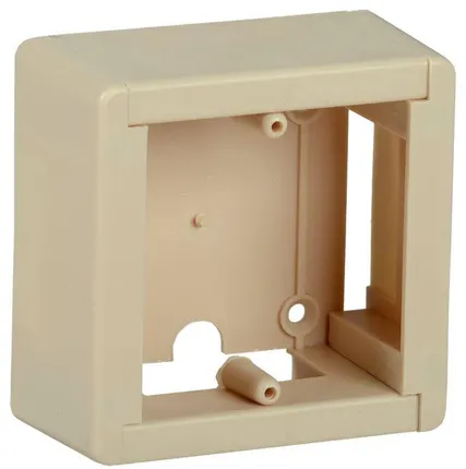 Фото №0 Коробка универсальная КМКУ 88х88х44 ЭЛЕКОР сл. кость ИЭК CKK10D-U-1-K32