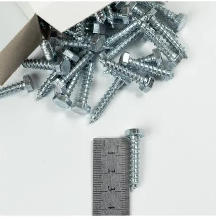 Фото №0 Саморез для лаг и реек глухарь 6х30 100шт