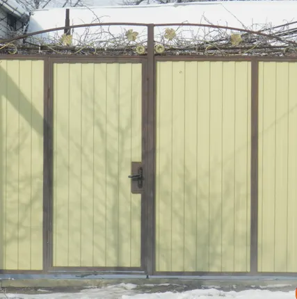 Фото №0 Ворота  распашные с калиткой