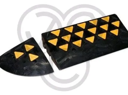 Фото №0 Cъезд с бордюра резиновый СР-150 средняя часть