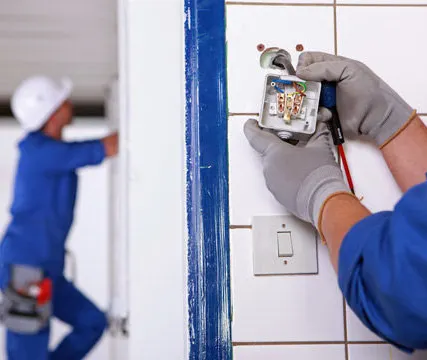 Фото №0 Монтаж электропроводки