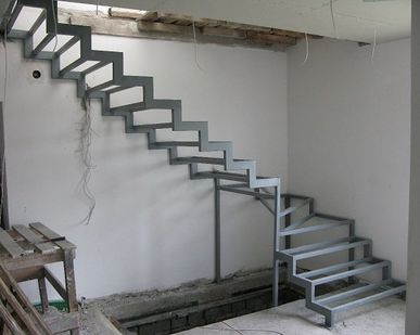 фото Изготовление лестниц