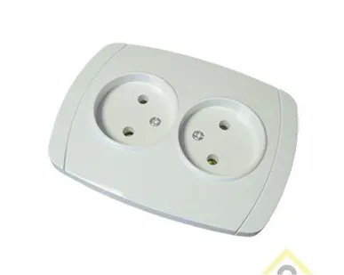 фото Розетка 2-м СП Севиль 16А бел Universal C0102 (С0048)