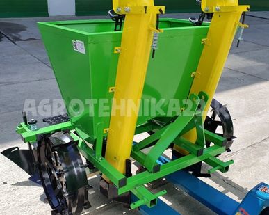 фото Картофелесажалка Kerland СТ-2