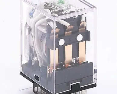 фото Реле промежуточное ПР-102 3 конт. с инд. LED 5А 24В DC SchE 23223DEK