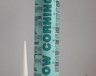 фото Универсальный силиконовый клей / герметик Dow Corning 7096N