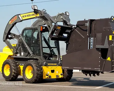 фото Мини погрузчик New Holland L223.