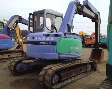 фото HITACHI EX75UR Мини-экскаватор