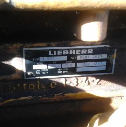 Фото №0 ДВИГАТЕЛЬ 4-ох цилиндровый (LIEBHERR D-904-T) на LIEBHERR-912