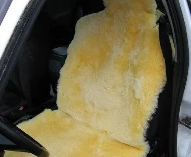 фото Стирка чехлов для а/м из меха