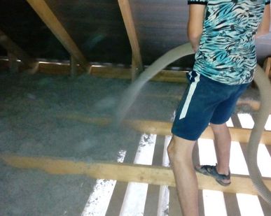 фото Утепление потолка дома с холодной кровлей