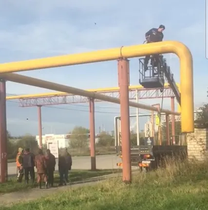 Фото №0 Демонтаж трубопроводов.