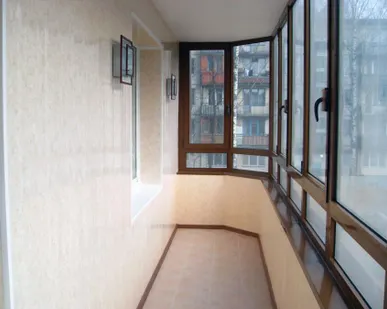 фото Обшивка и отделка балконов