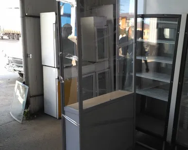 фото Витрина из алюм. профиля со стеклом (б/у)(01055649)