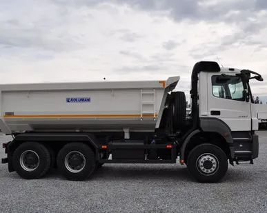 фото Mercedes-Benz