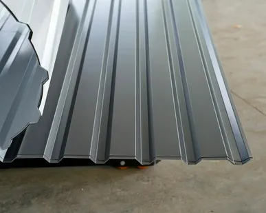 фото Профлист МП-20 / графитовый серый / 0.45 мм. - RAL 7024 / Графитовый серый - Глянцевая - с ЛКП - Первый - МП-20 - Стандартные - Опт (от 100 листов / от 200 м.пог.)