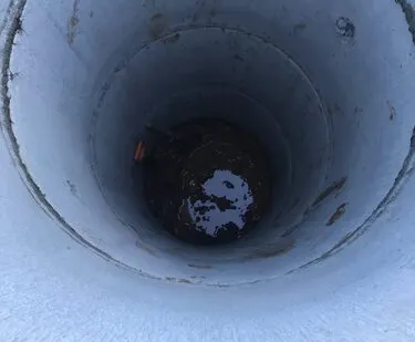 фото Рытьё колодца из железобетонных колец