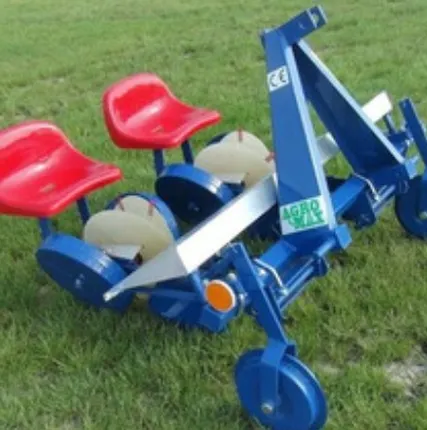 Фото №0 Рассадопасадочная машина 2-х и 4-х рядная (Польша)