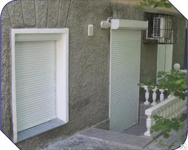 фото Роллета на дверной проем