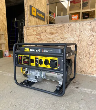 Фото №0 Генератор бензиновый Huter DY11000L