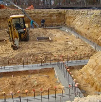 Фото №0 Строительство фундамента