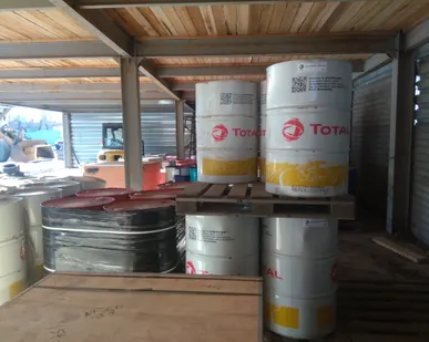 фото Масла моторные TOTAL, RUBIA WORKS Гидравлические