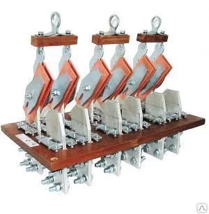 Фото №0 Разъединитель РЕ19-44 31160 (Выкл.2000А) для пополюсного оперирования