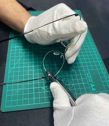 Фото №0 Установка сложных линз (RX линии, прогрессивных, офисных и т.п.) в ободковую, полуободковую оправу