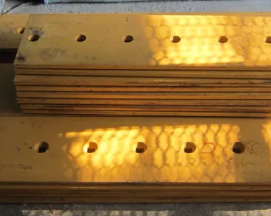 фото Нож средний 14X-71-11310 /16Y-80-00019 (400-500HB) для спец техники Shantui SD 16