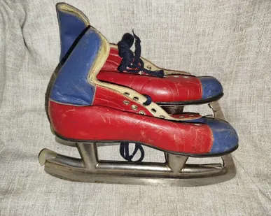 фото Коньки кожаные СССР. Длинна 30 см