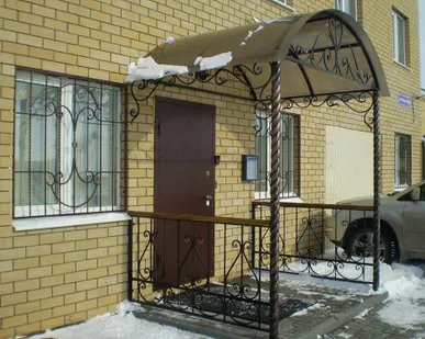 фото Входная группа (козырек + перила) ВГ-04