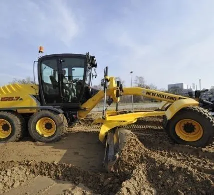 Фото №0 Аренда автогрейдрера NEW Holland F156.7